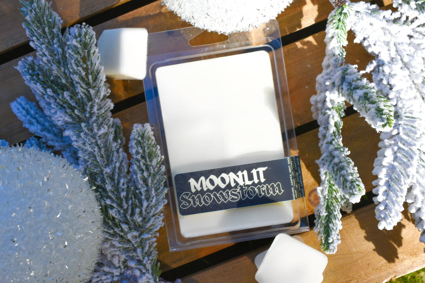 MOONLIT SNOWSTORM - Camphor & Juniper