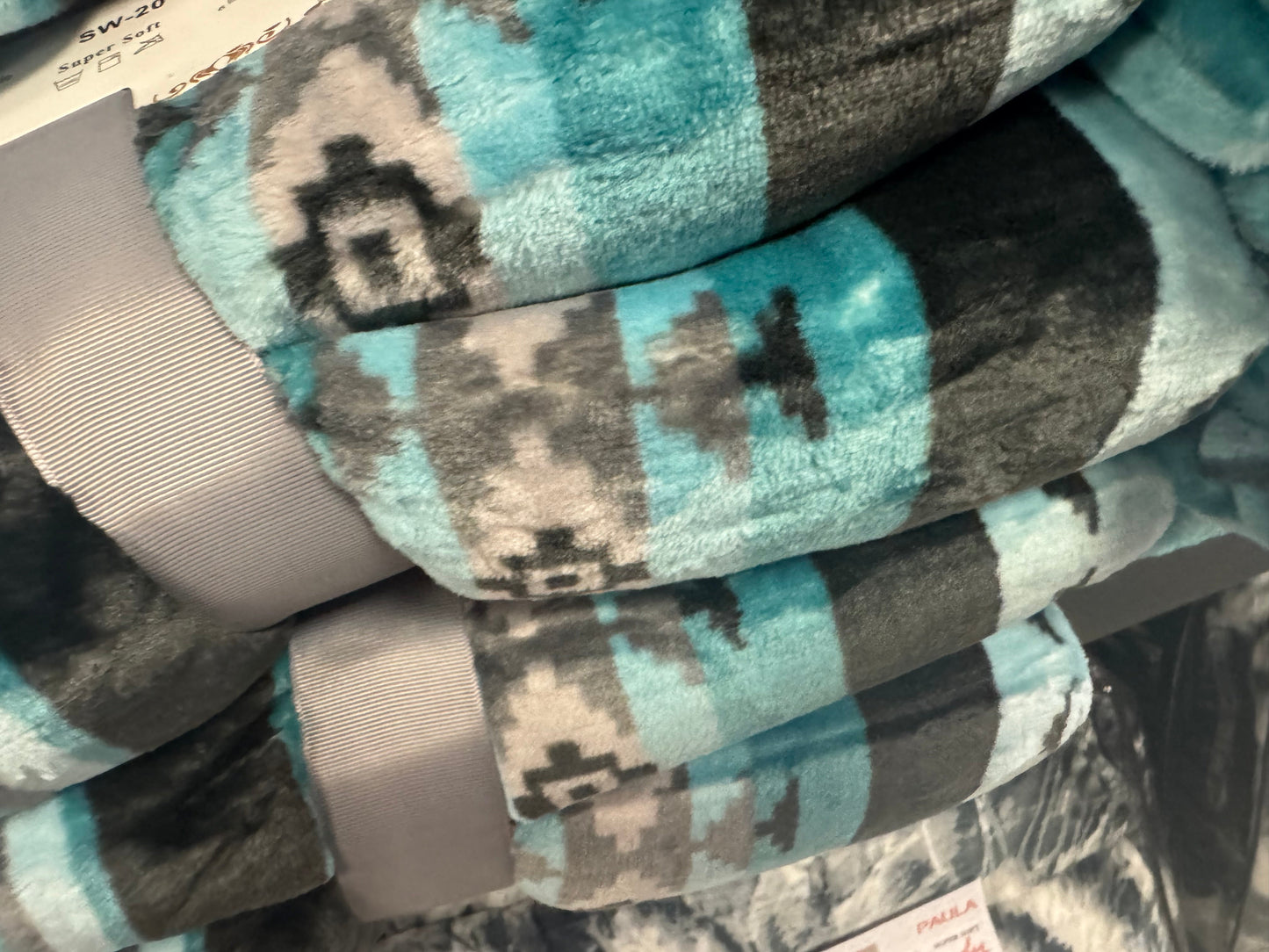 Twin Super Plush Aztec Blankets 80X60