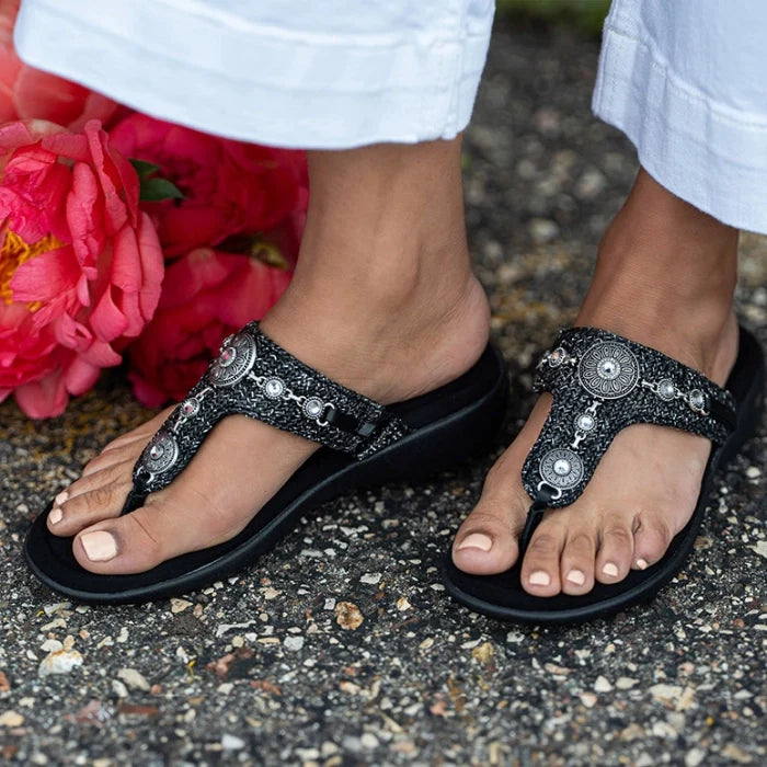 Minnetonka Brecca Leather - Womens Sandals