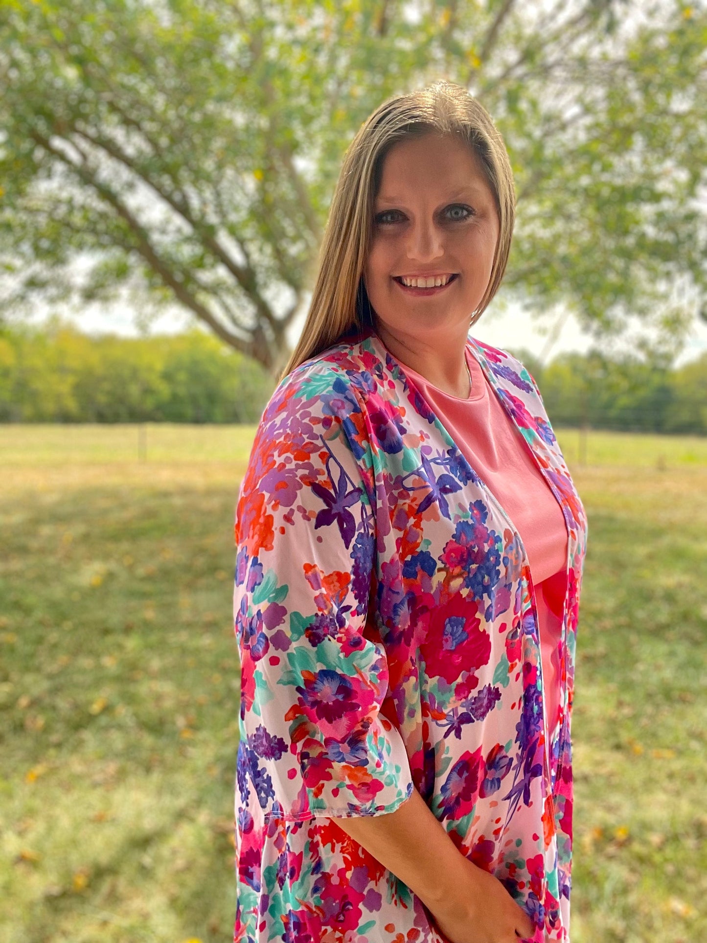 BRIGHT DAYS FLORAL KIMONO