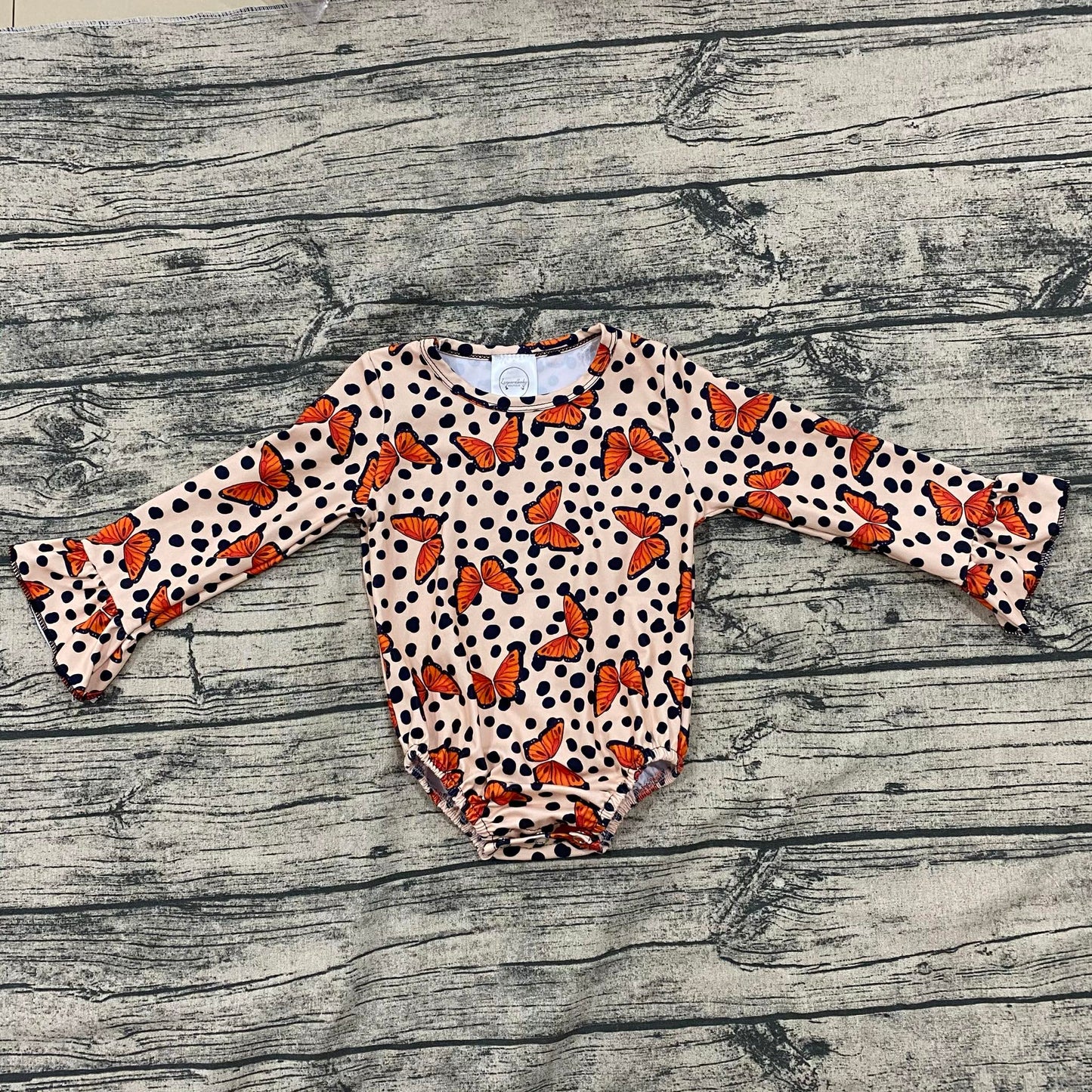 Butterfly long sleeve bell leo