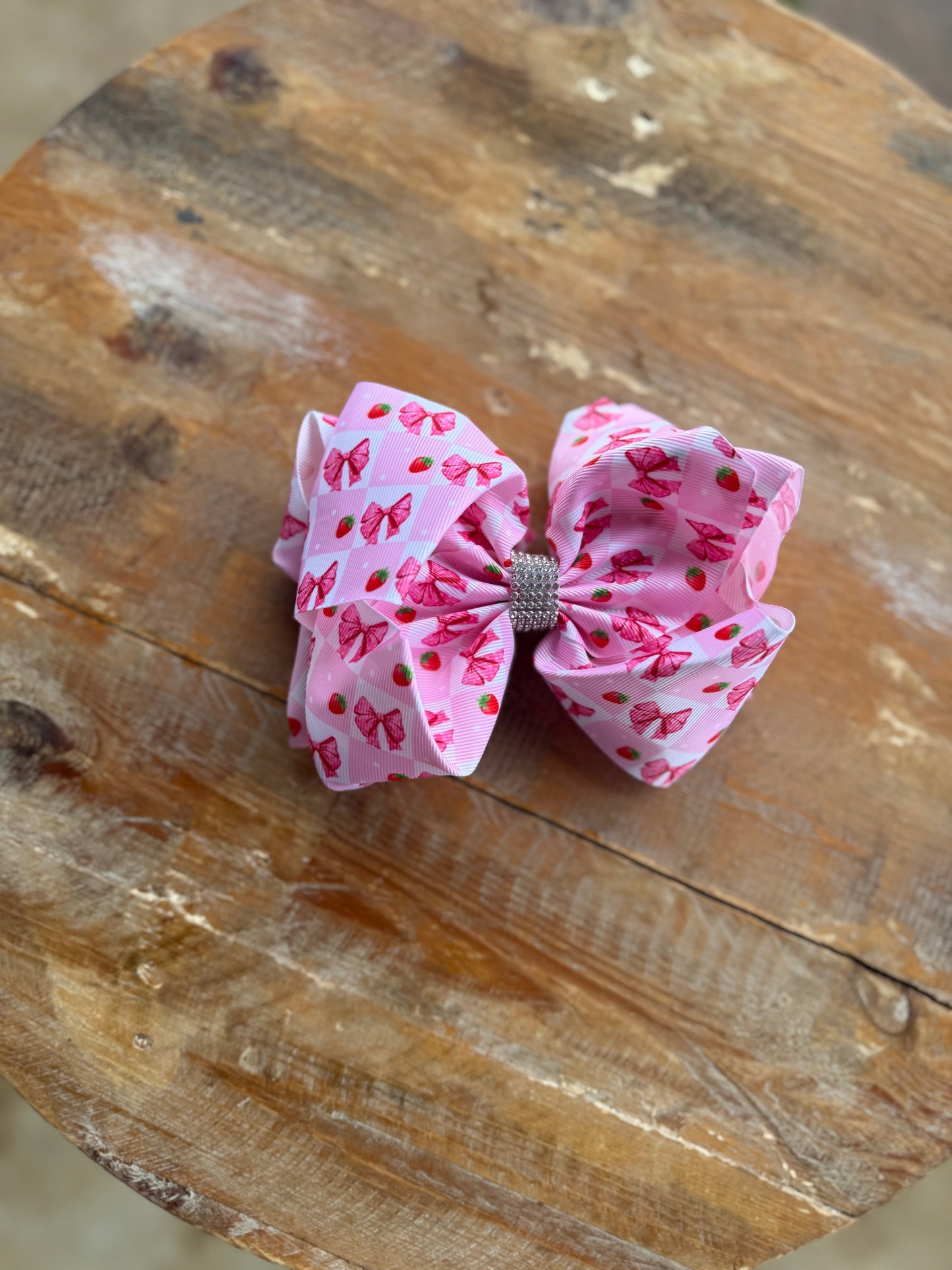 Printed 7.5 inch bedazzled hair bows