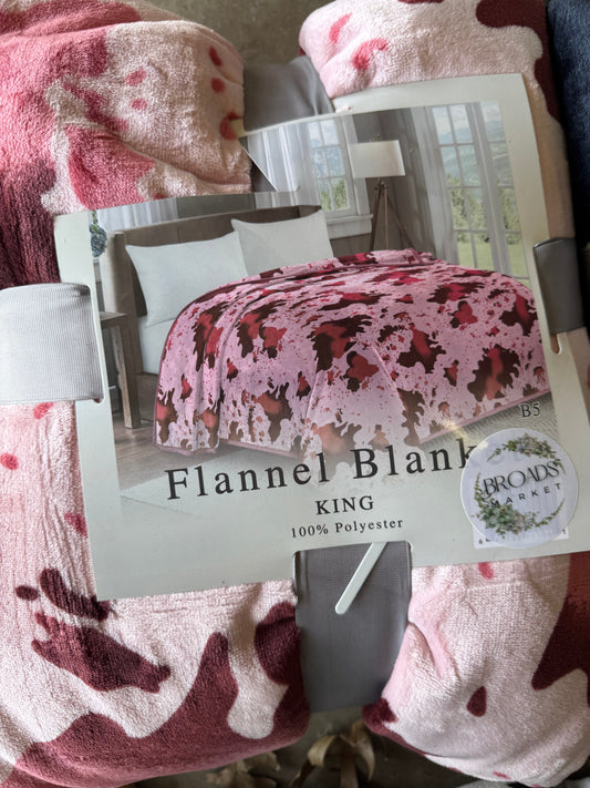 Scarlett Red & Pink Cow Print Super Plush Blanket 93X88