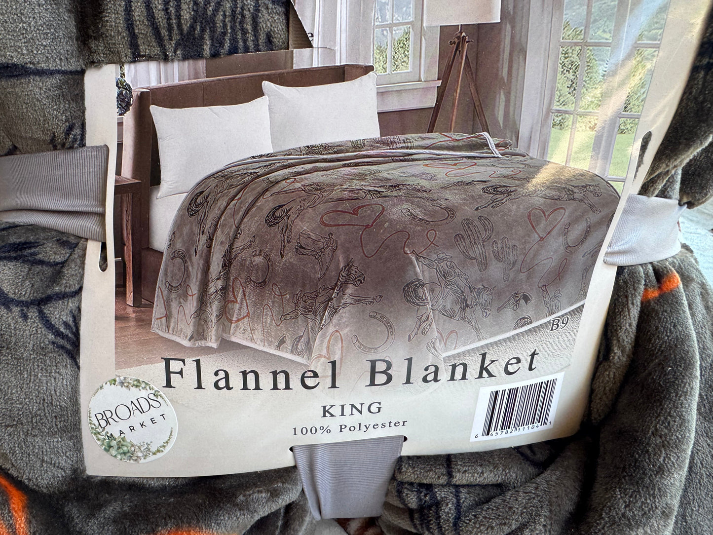 Forrest Green Punchy Super Plush Blanket  80X90