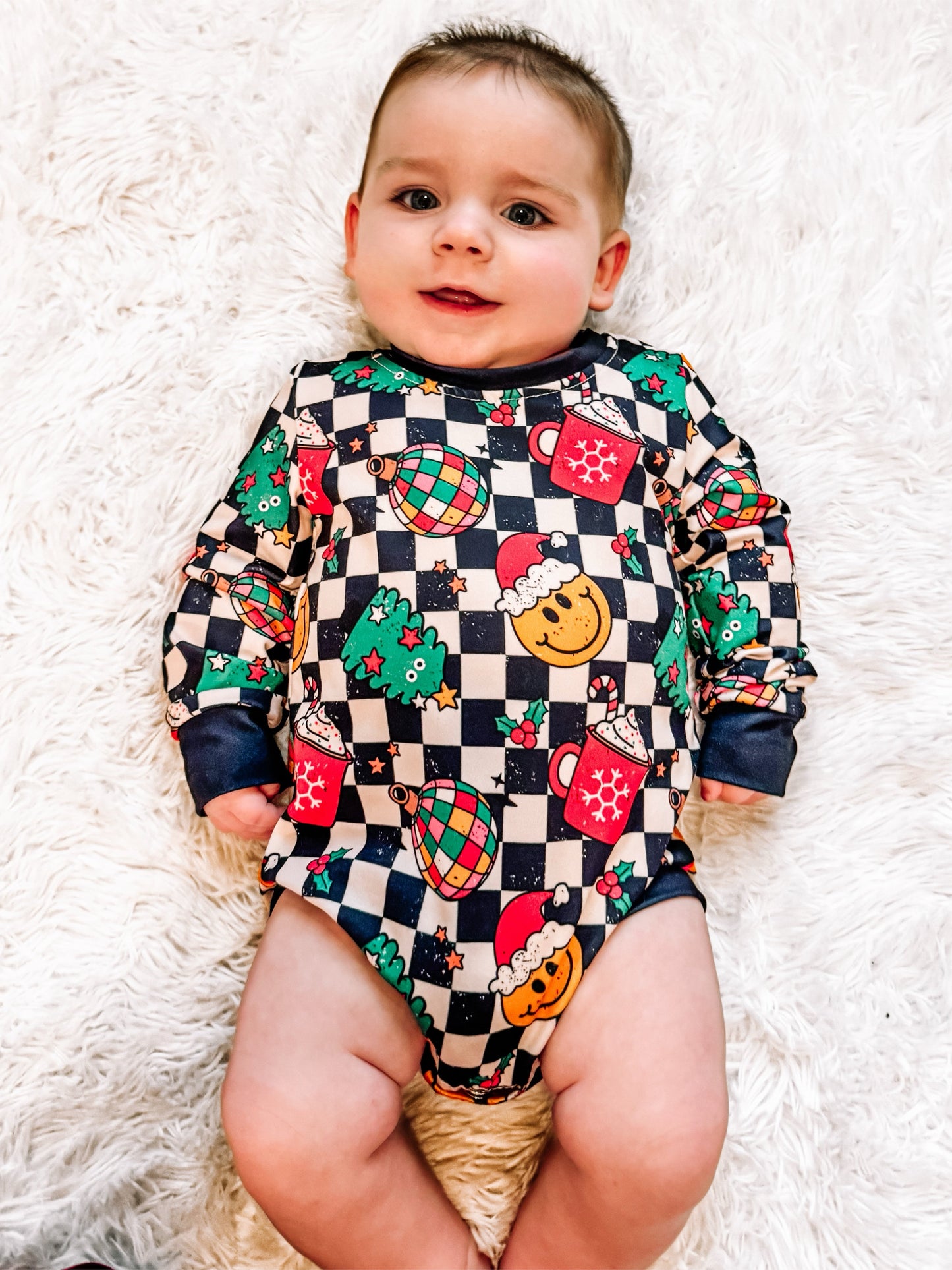 Retro ornament long sleeve leo