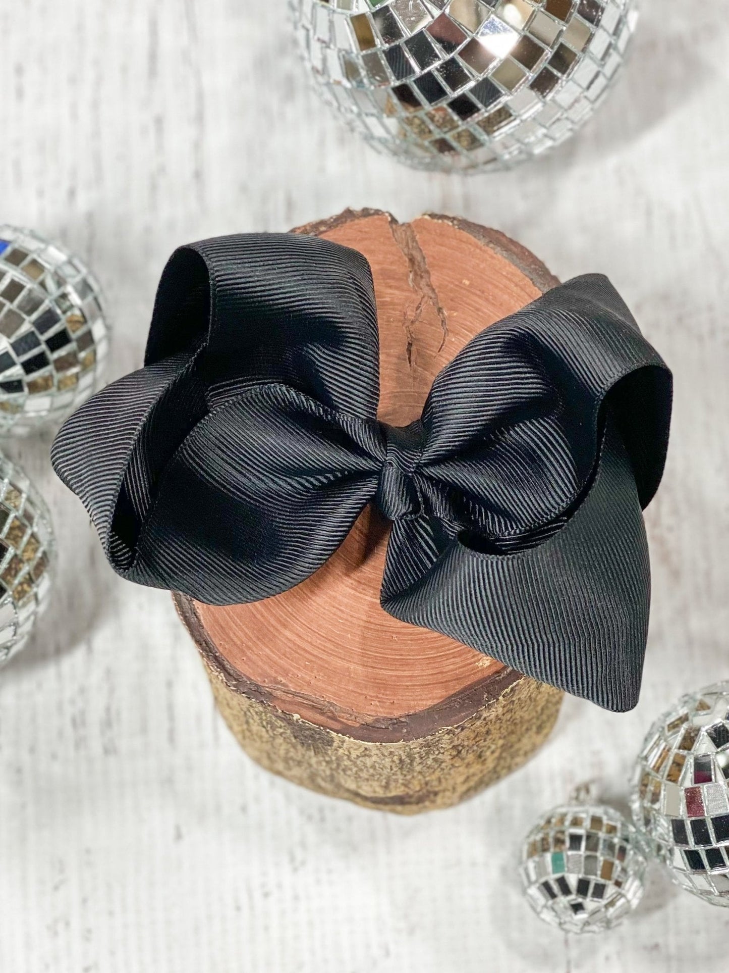 Classic Grosgrain Hair Bow - French Clip - 4.5"
