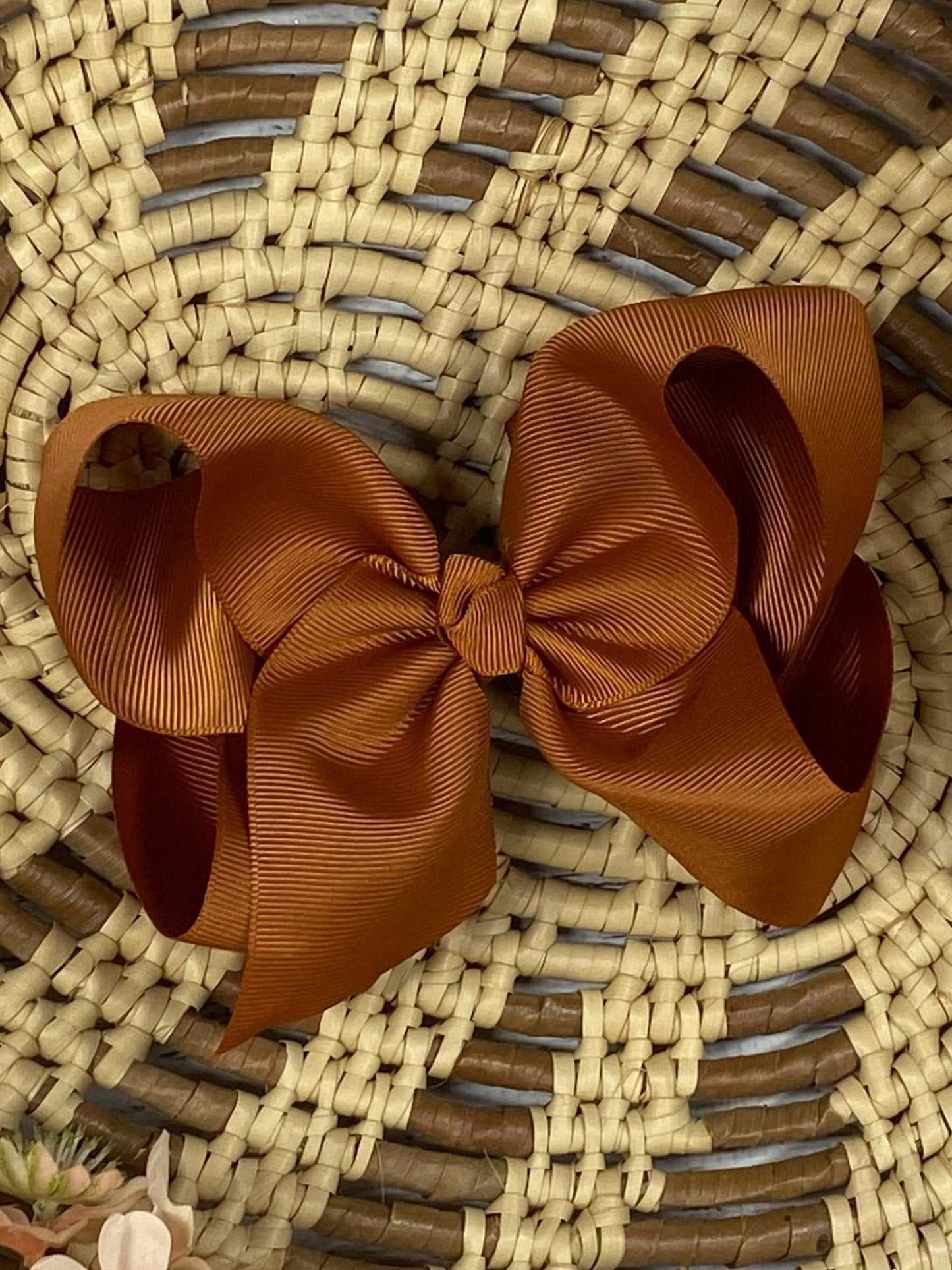 Classic Grosgrain Hair Bow - French Clip - 4.5"