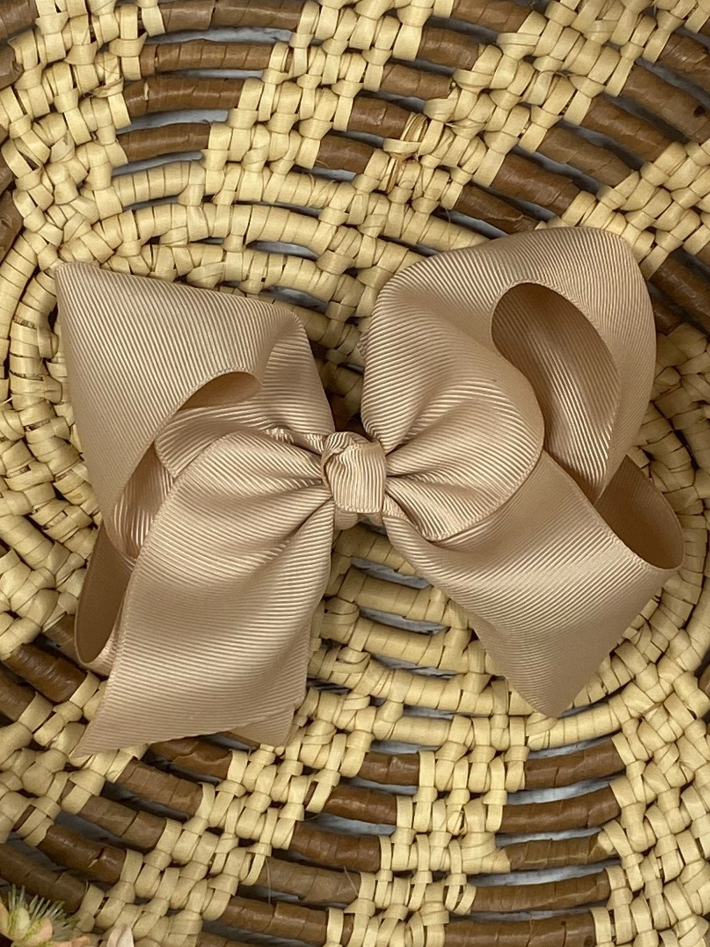 Classic Grosgrain Hair Bow - French Clip - 4.5"