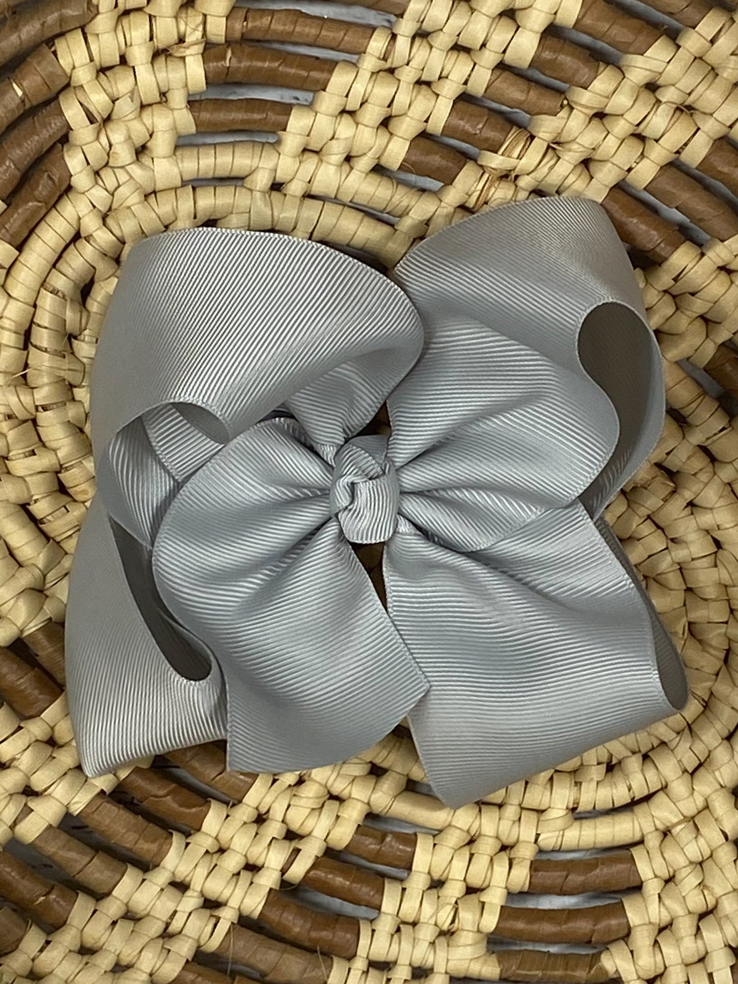Classic Grosgrain Hair Bow - French Clip - 4.5"