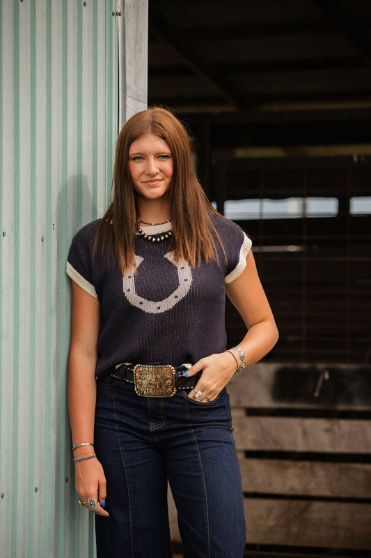Horseshoe Short Sleeve Knit Sweater