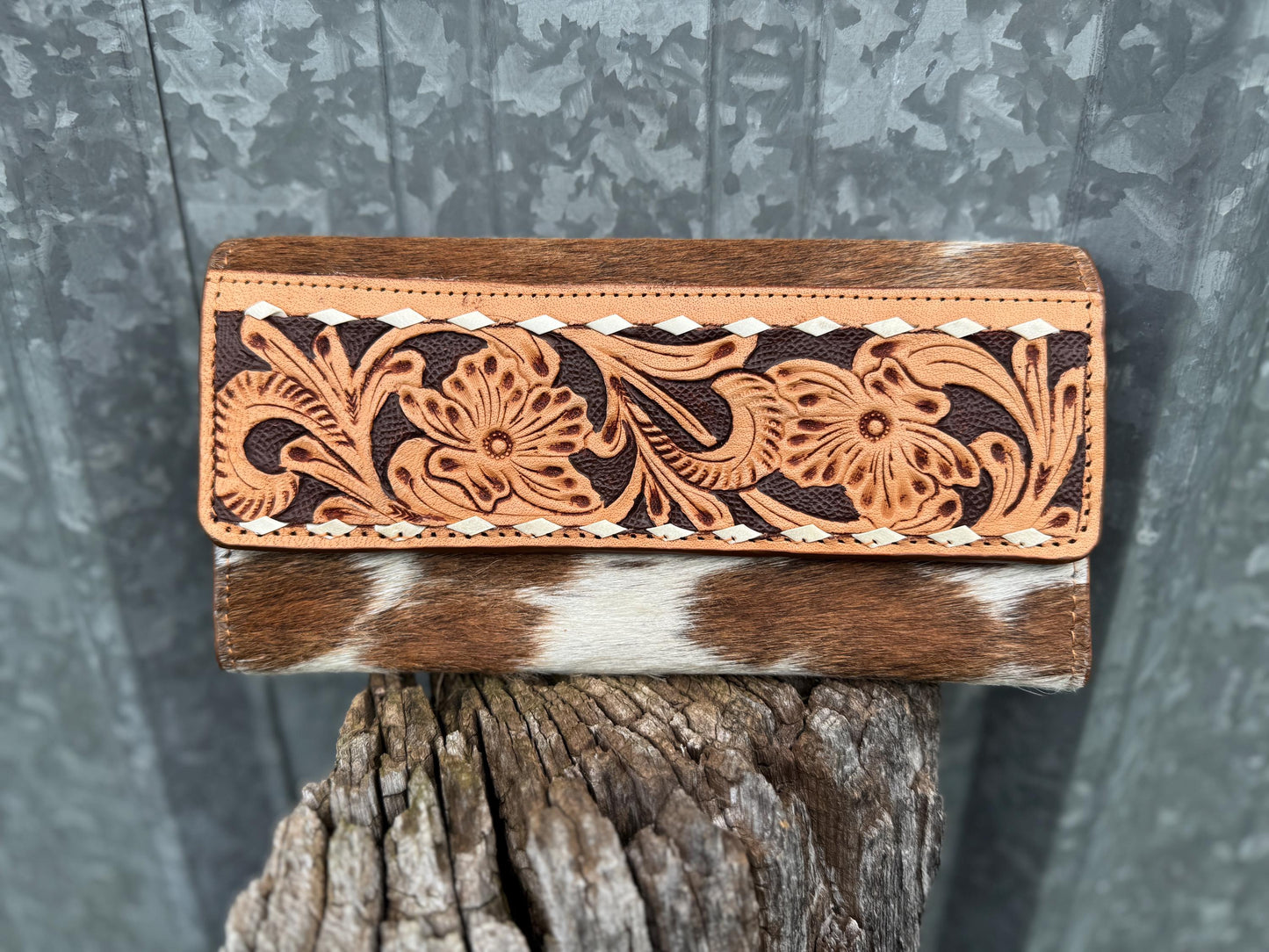 Genuine Western Cowhide Leather Purse and Wallet SET with buckstitch details by Double B Wild Rags