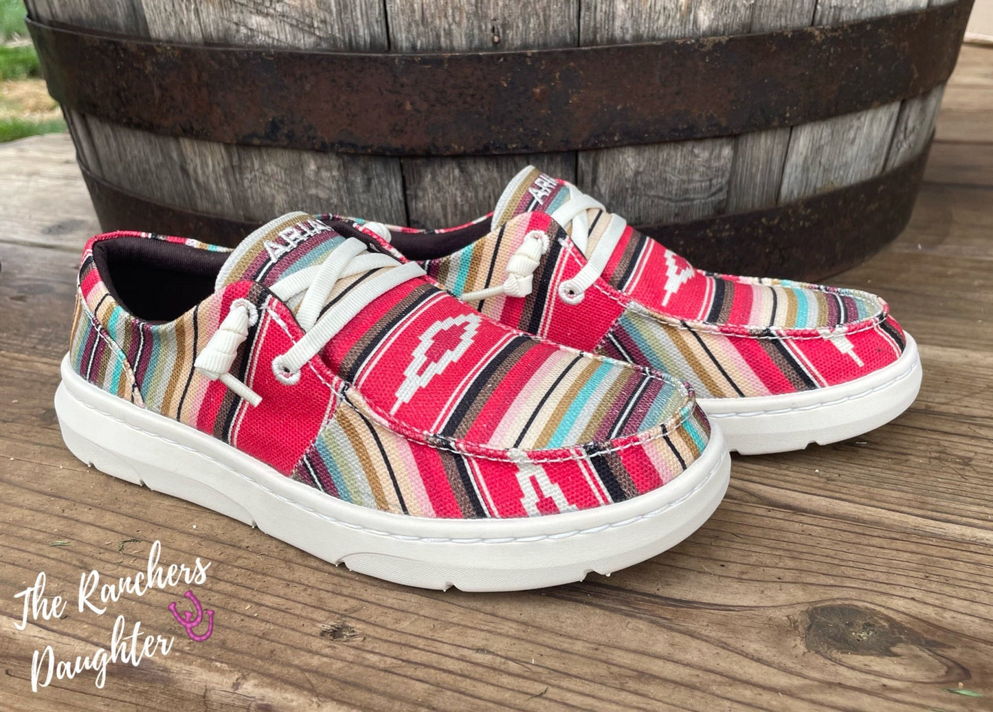 Ariat Red Serape Hilo