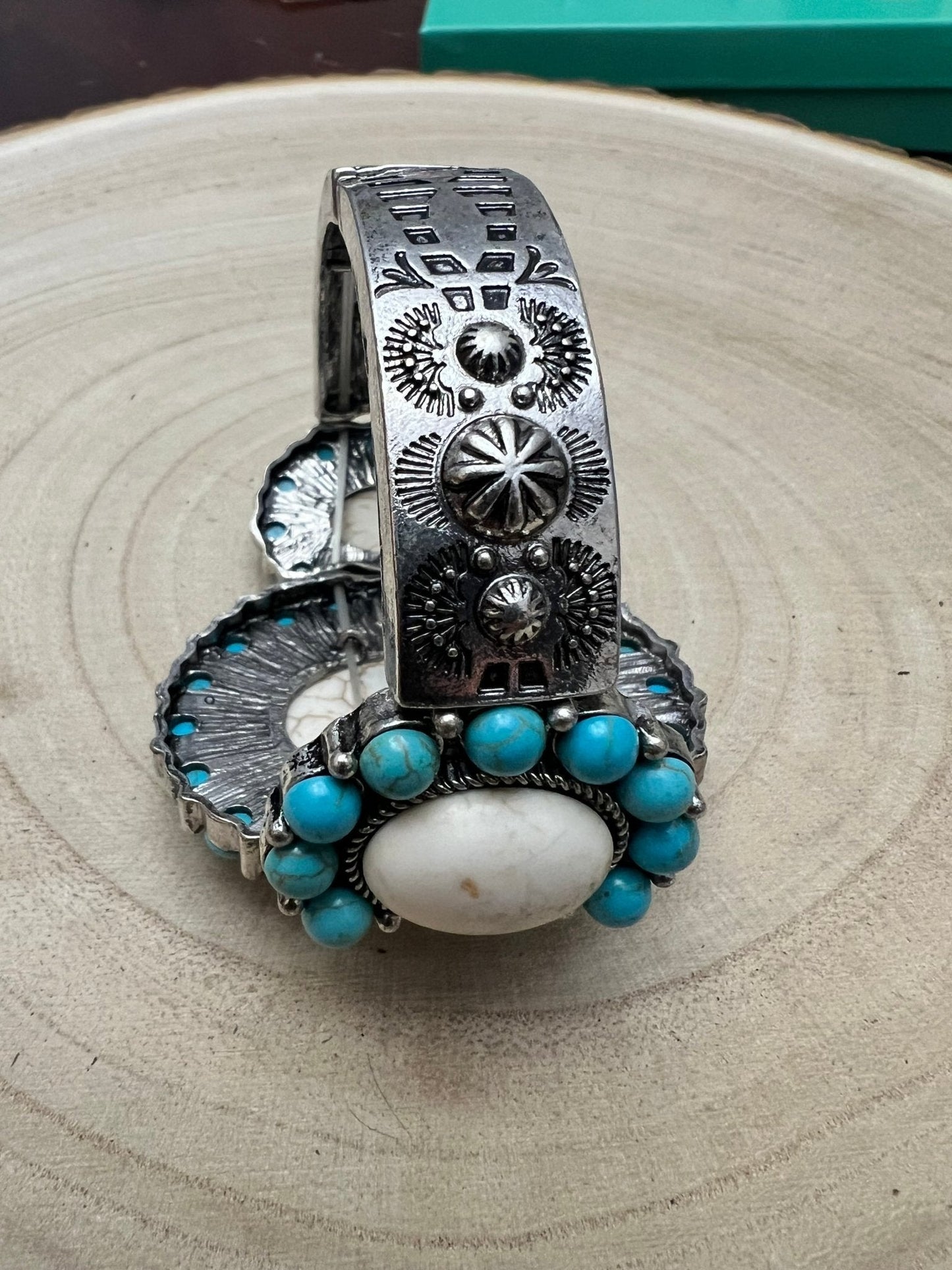 Large Western Faux Turquoise and White Buffalo Stretch Cuff Bracelet