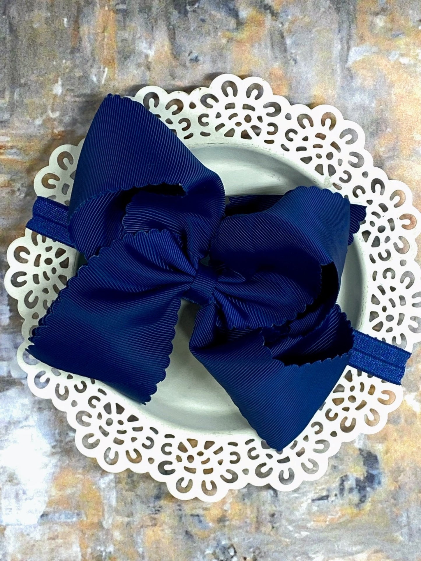 Oversize Scalloped Bow - Headband - 5.5"