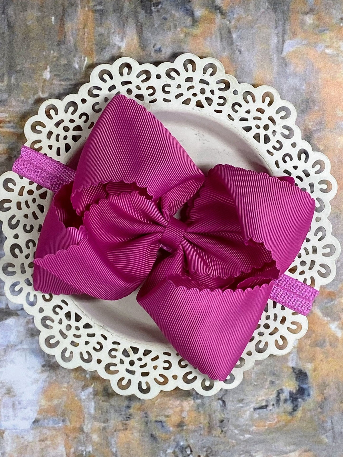 Oversize Scalloped Bow - Headband - 5.5"
