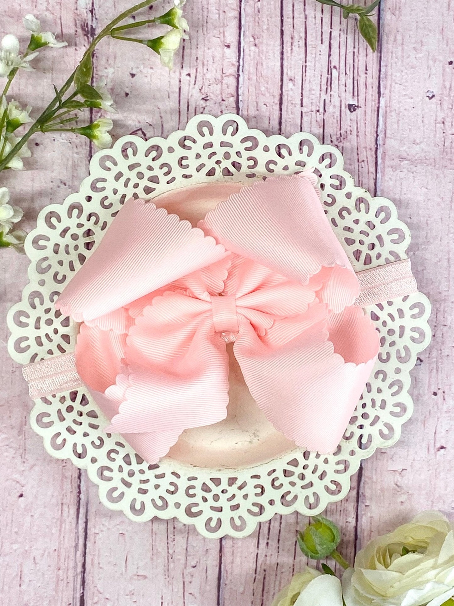 Oversize Scalloped Bow - Headband - 5.5"