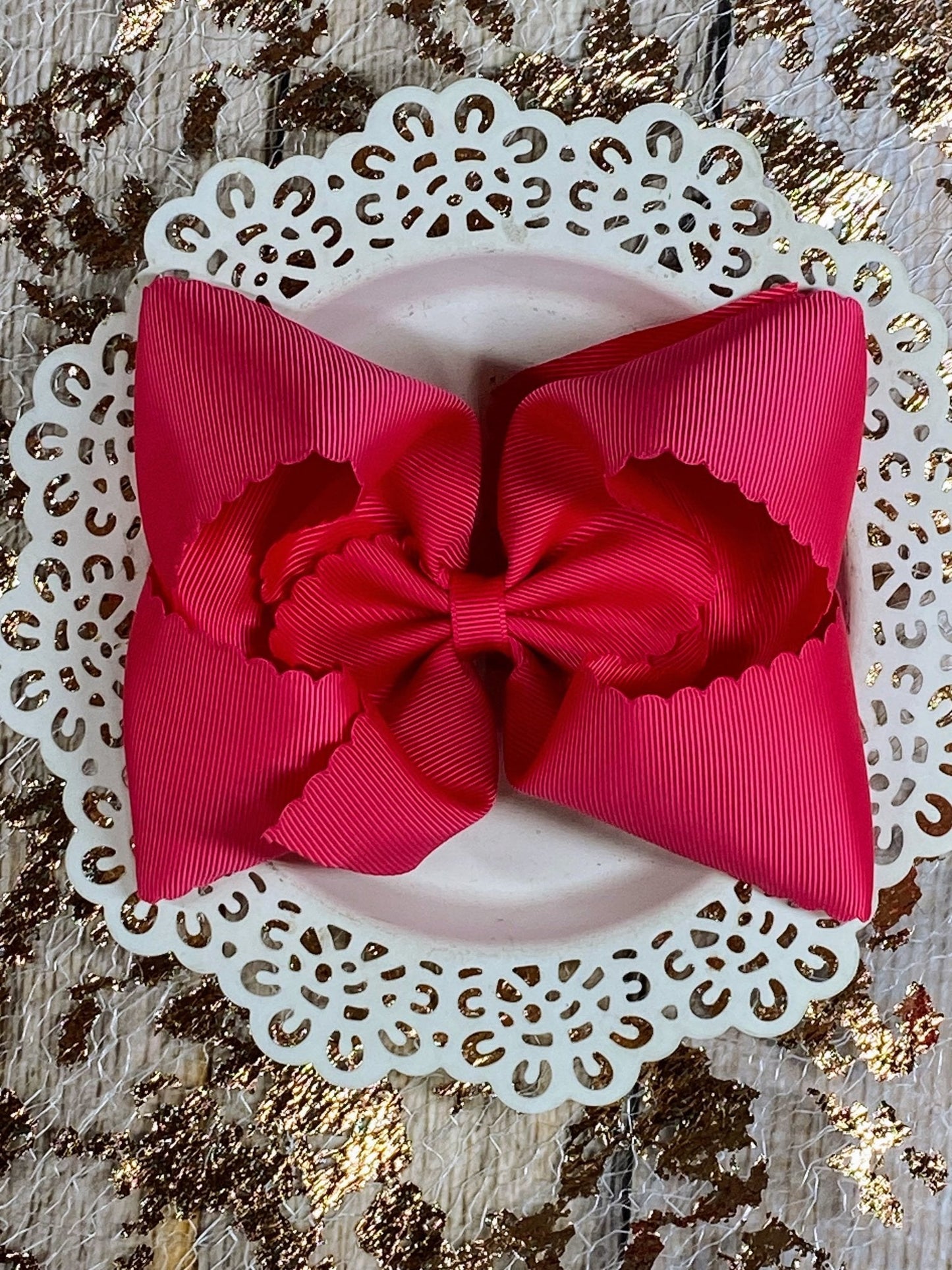 Oversize Scalloped Bows - Alligator Clip - 5.5"