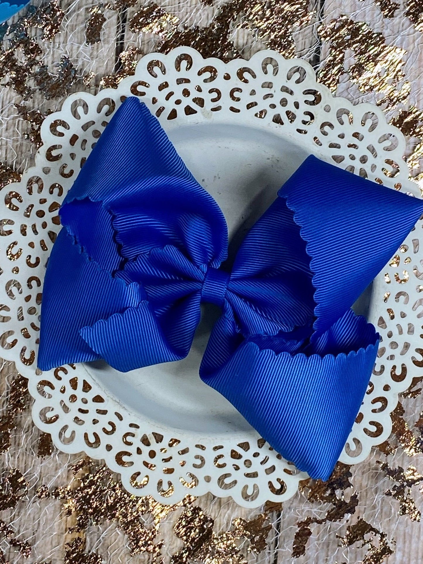 Oversize Scalloped Bows - Alligator Clip - 5.5"