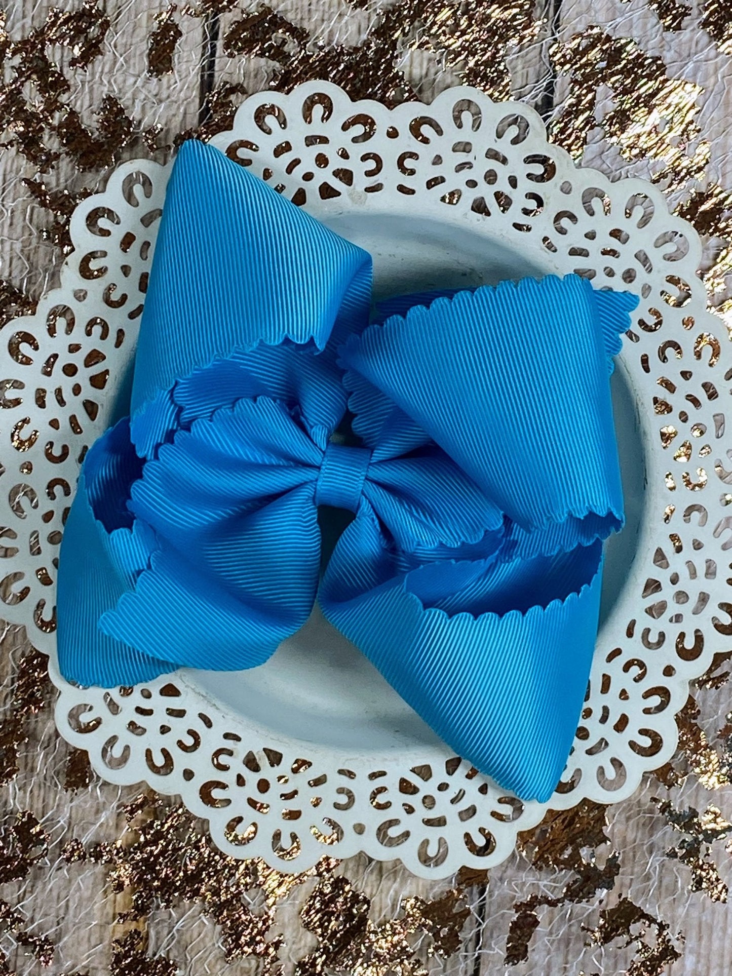 Oversize Scalloped Bows - Alligator Clip - 5.5"